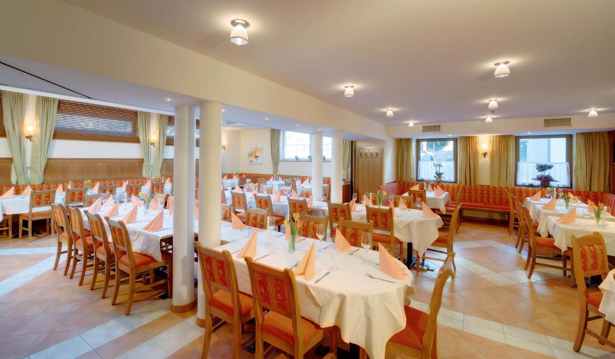 Werfenerhof Hotel Bagian luar foto