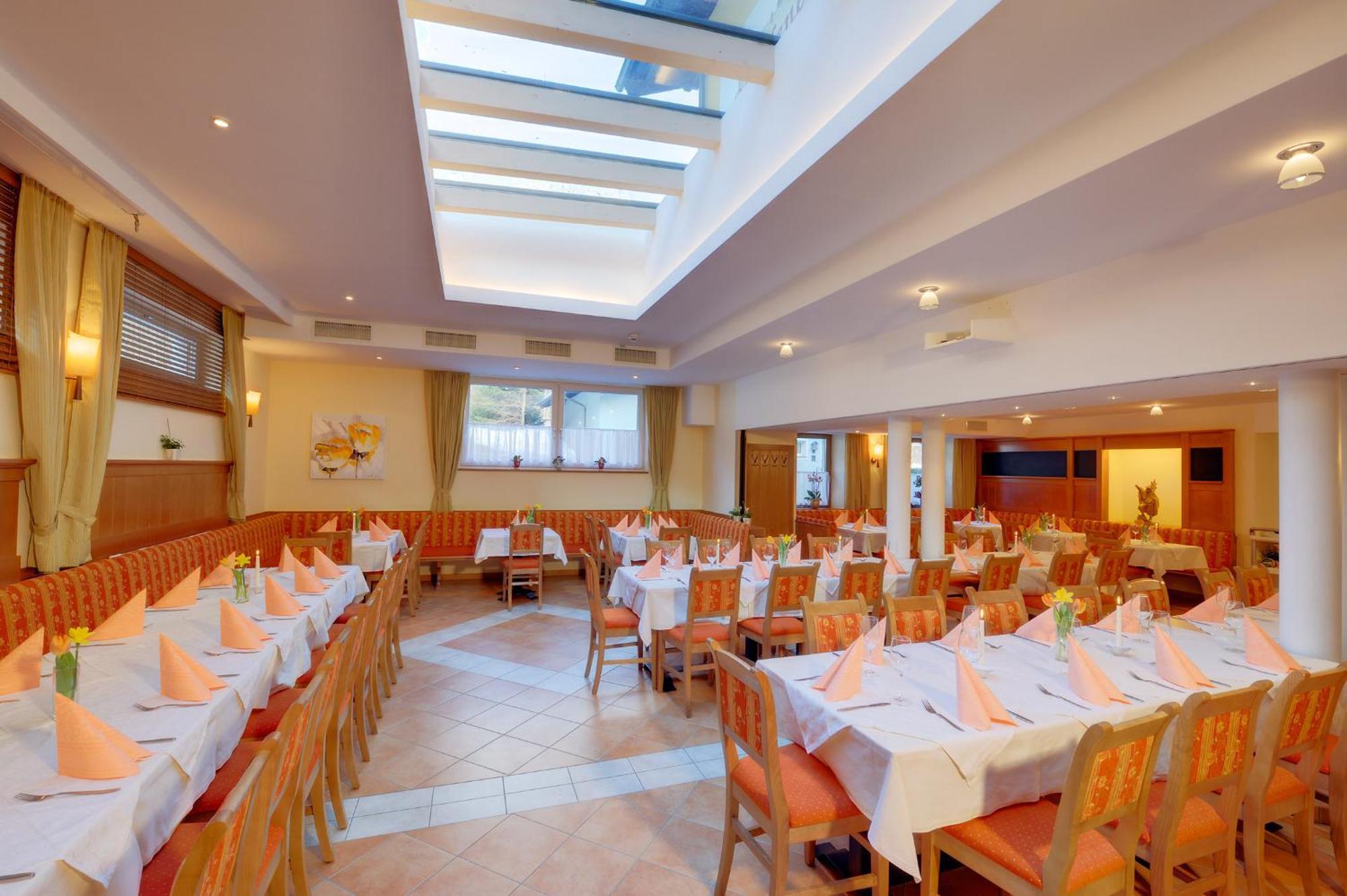 Werfenerhof Hotel Bagian luar foto