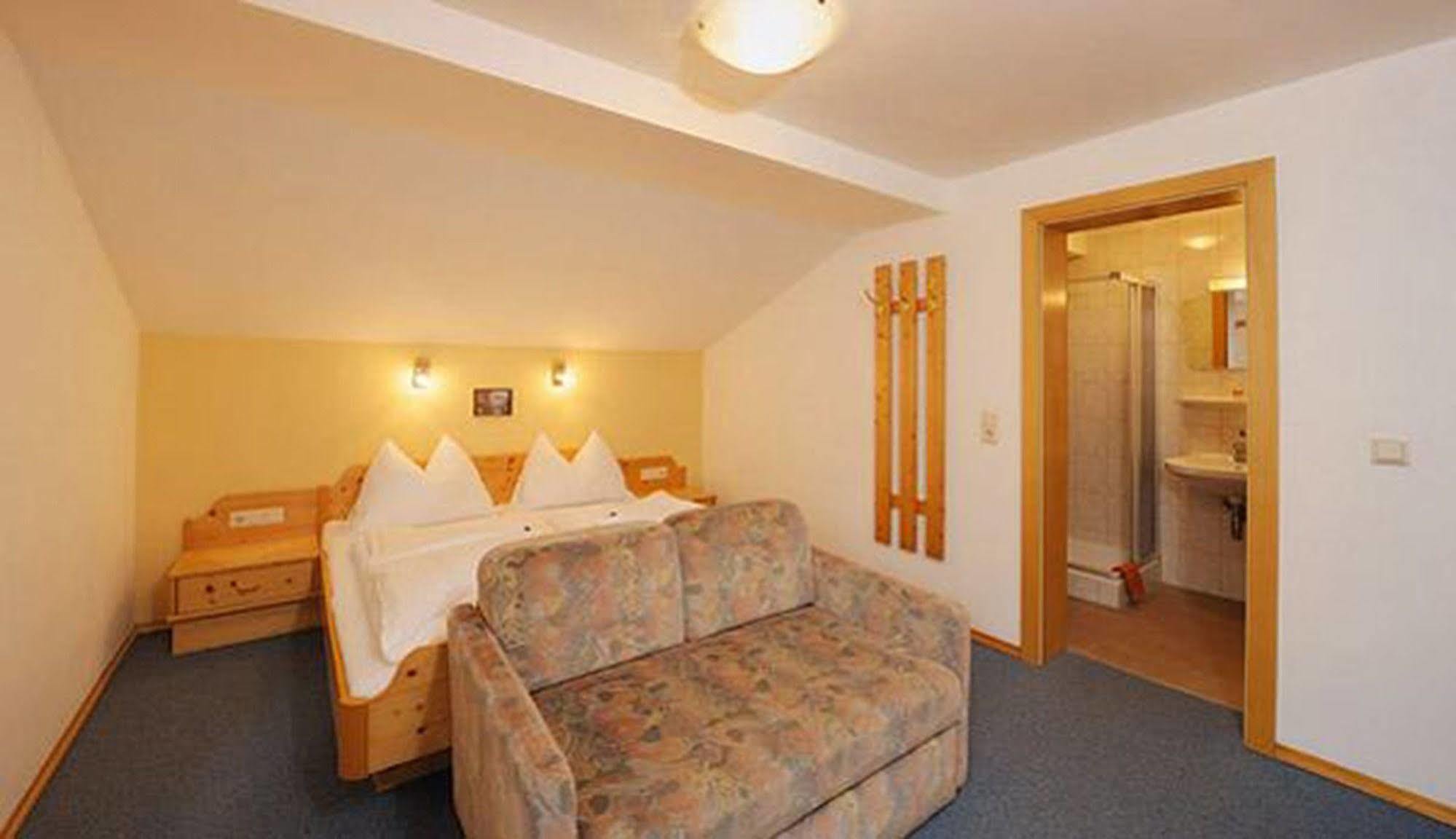 Werfenerhof Hotel Bagian luar foto